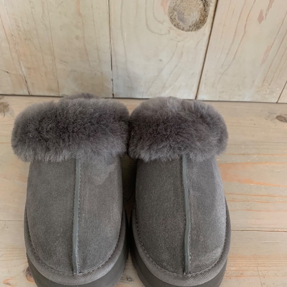 - Ugg disquette sheepskin platform clog slippers gray new - Picture 5 of 10
